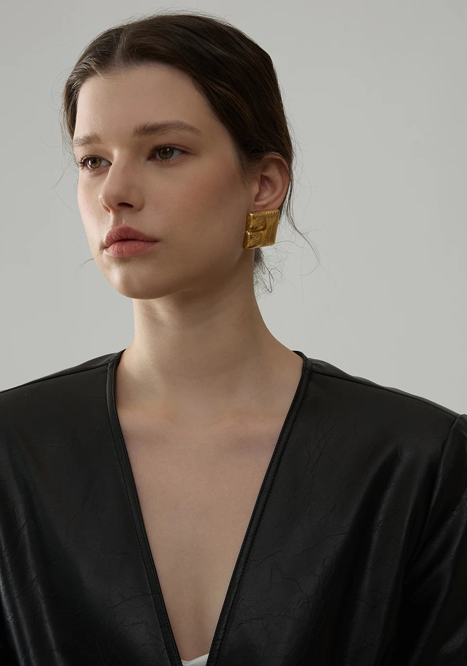 Elysium New Fashion 316L Stainless Steel Square Stud Earrings Charm Metal Texture 18K Gold Plated Waterproof Statement Jewelry