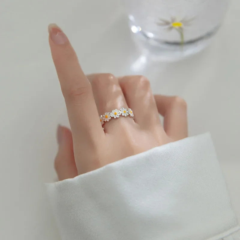 Fashion Vintage Daisy Flower Rings For Women Style Adjustable Opening Finger Ring Bride Wedding Engagement Statement Jewelry