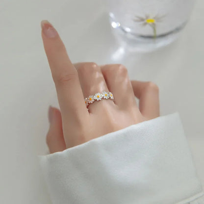 Fashion Vintage Daisy Flower Rings For Women Style Adjustable Opening Finger Ring Bride Wedding Engagement Statement Jewelry