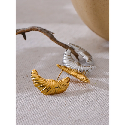 Elysium Stainless Steel Croissant Moon Stud Earrings for Women Anti Allergy Metal Charm Popular Jewelry 18K Gold PVD Plated