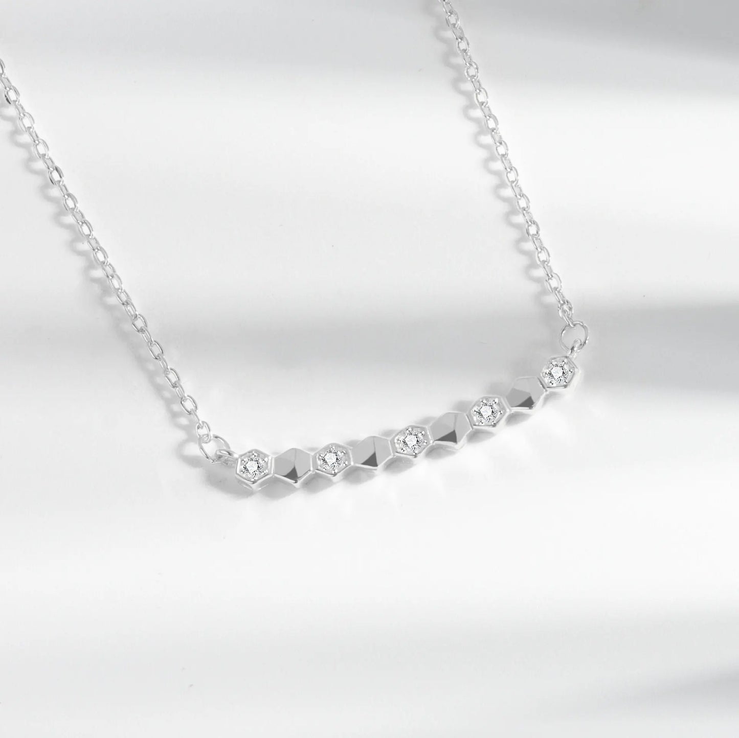 925 Sterling Silver Big Color Stone Pendant Chain Light Crystal Necklace for Women Excellent Jewelry Collarbone Chain 7355